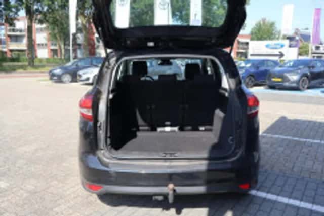Ford C max (2016) thumbnail 5