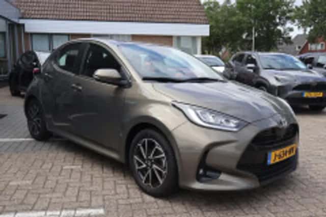 Toyota Yaris (2020) thumbnail 4