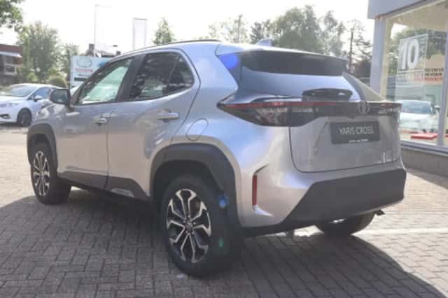 Toyota Yaris Cross (2025) thumbnail 2