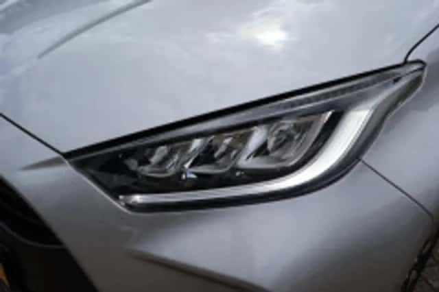 Toyota Yaris (2021) thumbnail 5