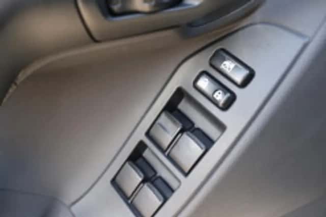 Toyota Verso (2015) thumbnail 6