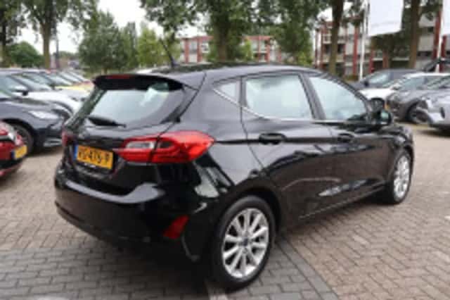 Ford Fiesta (2017) thumbnail 3
