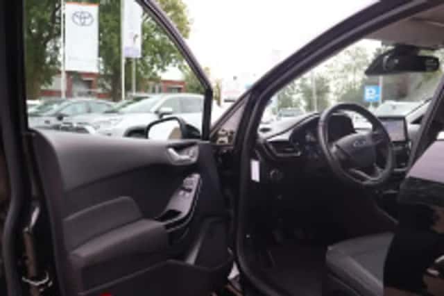 Ford Fiesta (2017) thumbnail 6