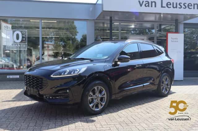 Ford Kuga (2023) thumbnail 1