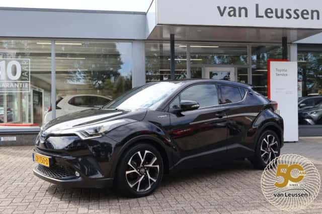 Toyota C-HR (2019) thumbnail 1