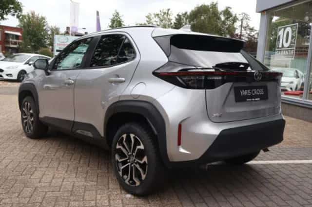 Toyota Yaris Cross (2025) thumbnail 2
