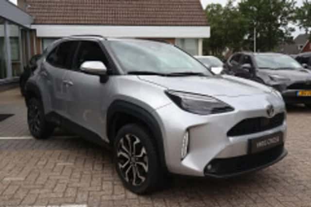 Toyota Yaris Cross (2025) thumbnail 4