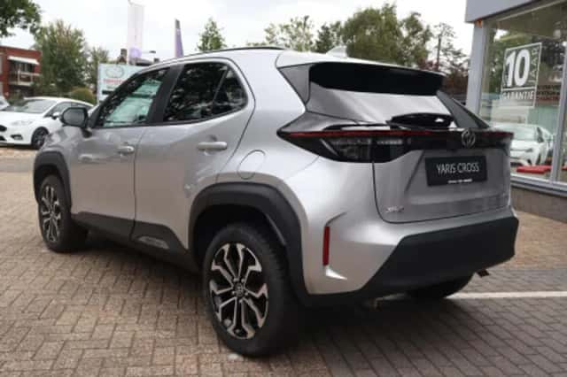 Toyota Yaris Cross (2025) thumbnail 2