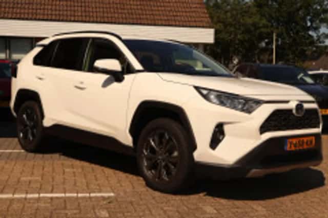 Toyota RAV4 (2023) thumbnail 4