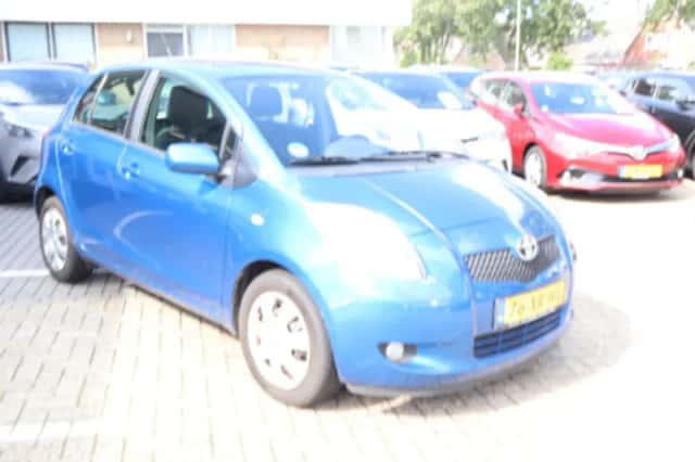 Toyota Yaris (2007) thumbnail 2