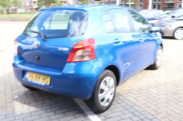 Toyota Yaris (2007) thumbnail 3