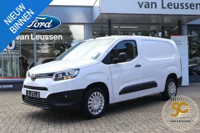Toyota Proace (2024) thumbnail 1