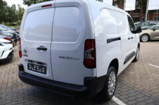 Toyota Proace (2024) thumbnail 3