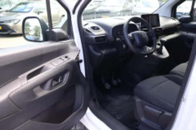 Toyota Proace (2024) thumbnail 5