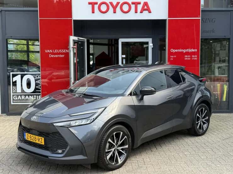 Toyota C hr (2024) — foto 1