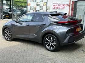 Toyota C hr (2024) thumbnail 2