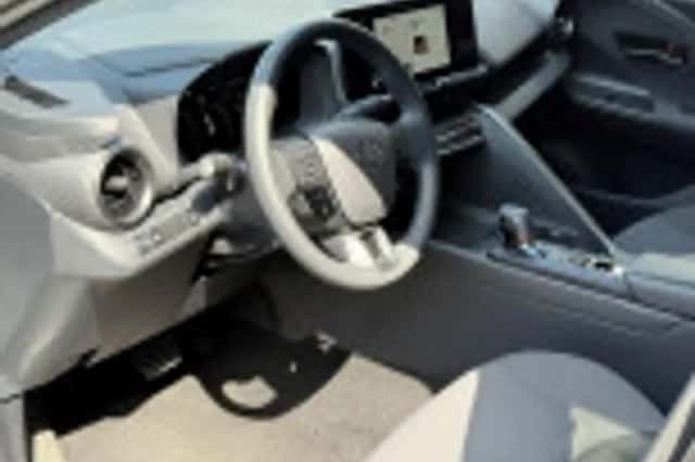 Toyota C hr (2024) thumbnail 31