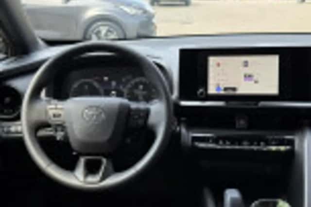 Toyota C hr (2024) thumbnail 32