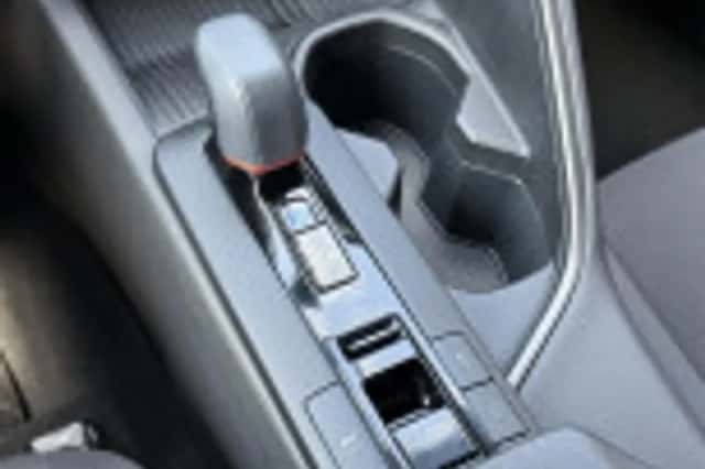 Toyota C hr (2024) thumbnail 36