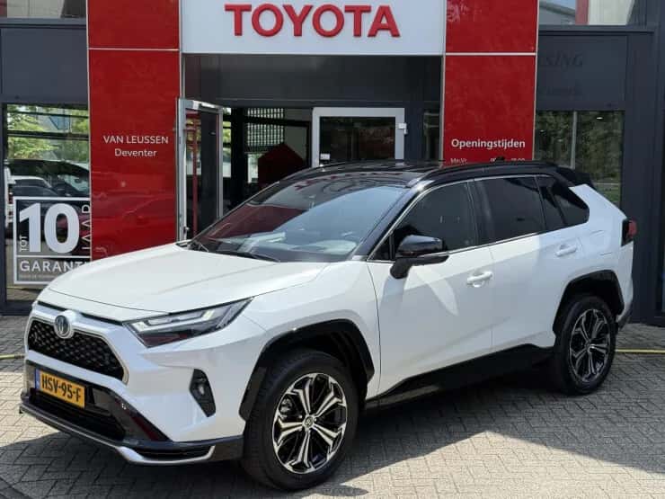 Toyota RAV4 (2025) — foto 1