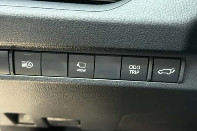 Toyota RAV4 (2025) thumbnail 17