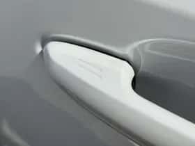 Toyota RAV4 (2025) thumbnail 28