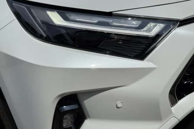 Toyota RAV4 (2025) thumbnail 30