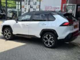 Toyota RAV4 (2025) thumbnail 36