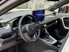 Toyota RAV4 (2025) thumbnail 5