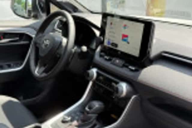 Toyota RAV4 (2025) thumbnail 55
