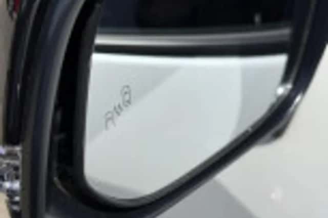 Toyota RAV4 (2025) thumbnail 57