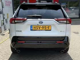Toyota RAV4 (2025) thumbnail 9