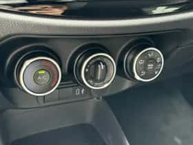 Toyota Aygo X (2024) thumbnail 16