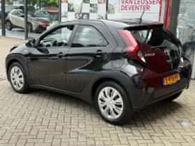 Toyota Aygo X (2024) thumbnail 3