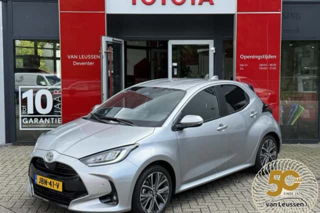 Toyota Yaris (2025) thumbnail 1