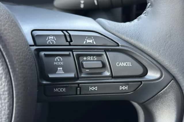 Toyota Yaris (2025) thumbnail 21