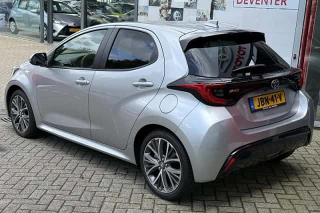 Toyota Yaris (2025) thumbnail 10
