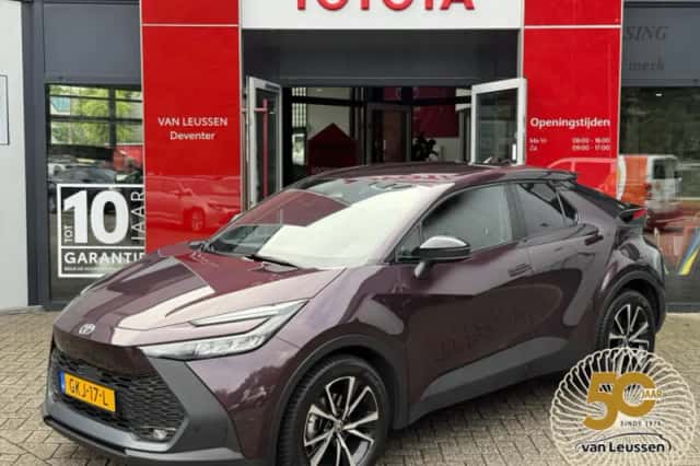 Toyota C hr (2024) thumbnail 1