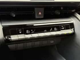 Toyota C hr (2024) thumbnail 16