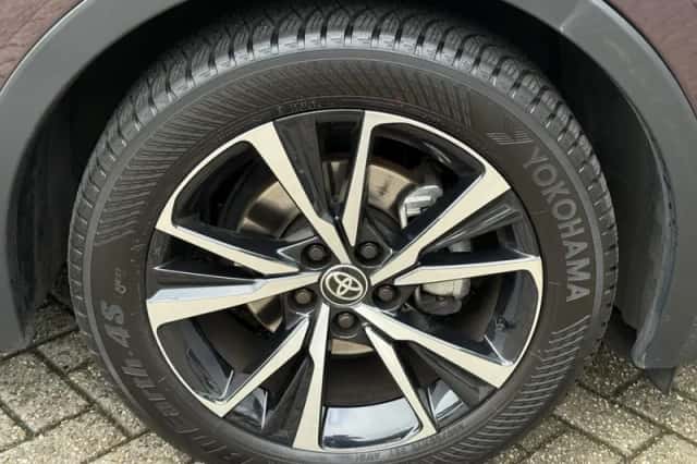 Toyota C hr (2024) thumbnail 26