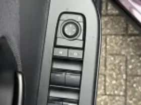 Toyota C hr (2024) thumbnail 41