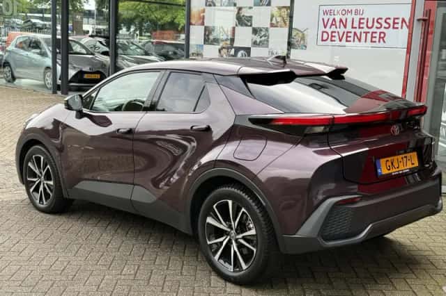 Toyota C hr (2024) thumbnail 8