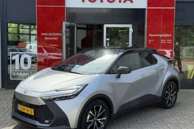 Toyota C hr (2024) thumbnail 1