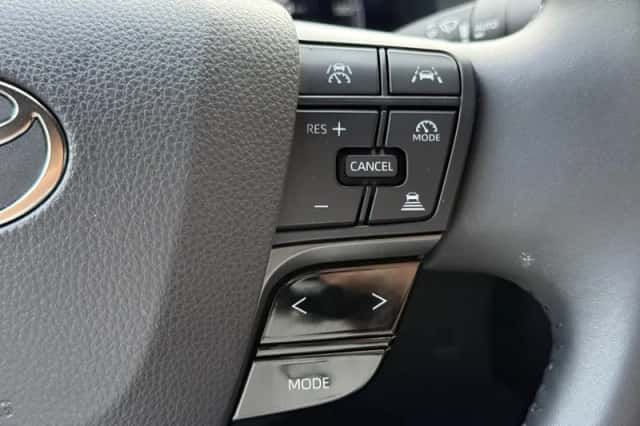 Toyota C hr (2024) thumbnail 18