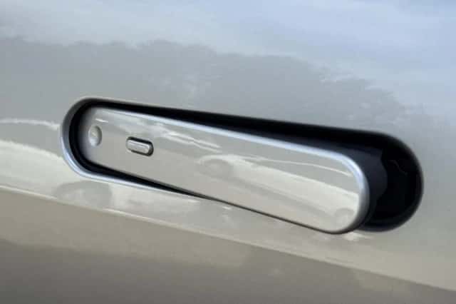 Toyota C hr (2024) thumbnail 25