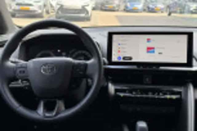 Toyota C hr (2024) thumbnail 33