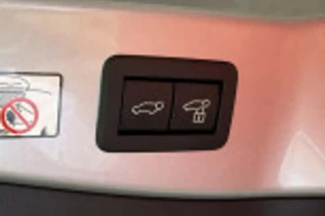 Toyota C hr (2024) thumbnail 43