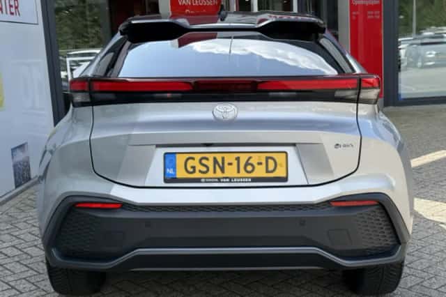 Toyota C hr (2024) thumbnail 53