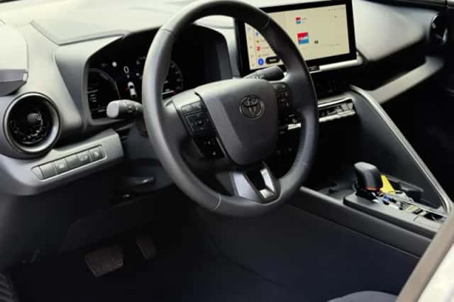 Toyota C hr (2024) thumbnail 55
