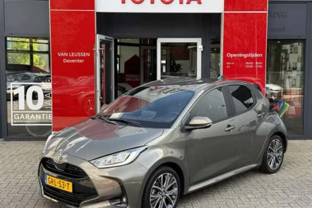 Toyota Yaris (2024) thumbnail 1